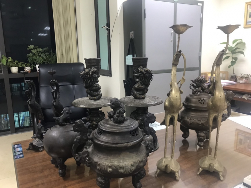 Cặp vợ chồng hờ trộm cắp hàng loạt cổ vật ở đình, chùa -1