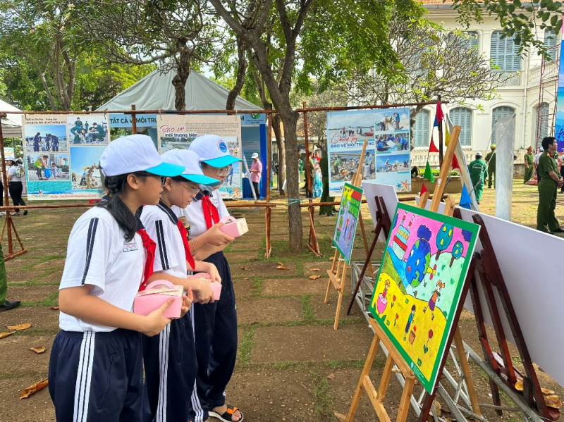 Phát động bảo vệ môi trường biển và hải đảo Việt Nam năm 2022 -0