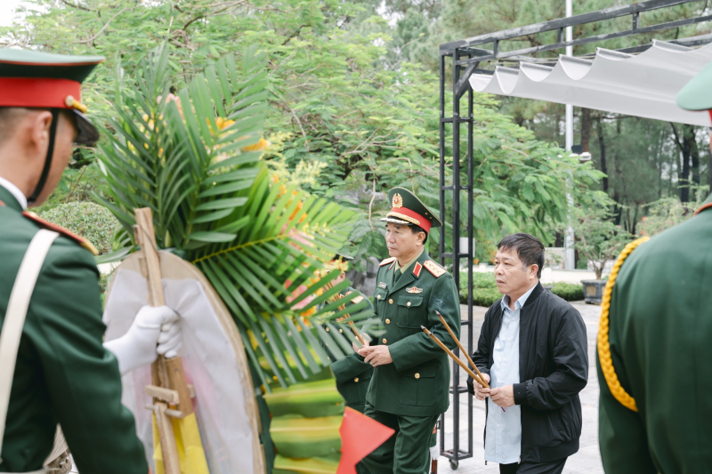 Chuyến “về nguồn” ý nghĩa của Tập đoàn TNG tại miền Trung -0