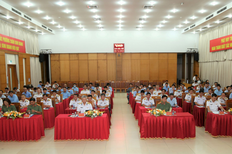 Tập huấn nâng cao kiến thức phòng, chống khủng bố và an ninh cảng biển -0