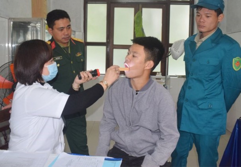 8 thanh niên bị phạt 88 triệu đồng vì không chấp hành lệnh gọi khám sức khỏe nghĩa vụ quân sự -0