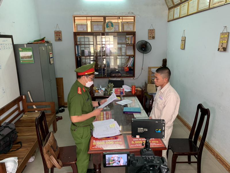 Con nghiện lên facebook lập nick giả lừa gần 50 nạn nhân sập bẫy mua bán xe giá rẻ -0