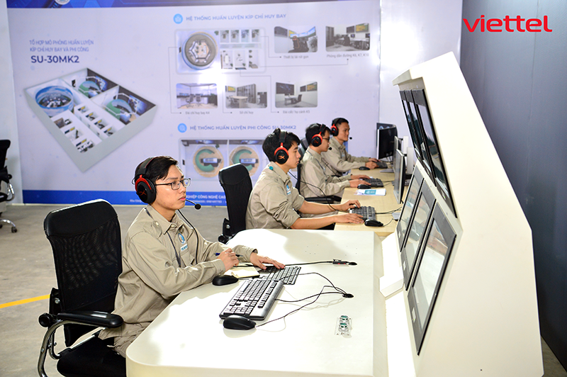 Nhiều sản phẩm công nghệ của Viettel trình diễn tại Triển lãm Quốc phòng Quốc tế 2022 -5