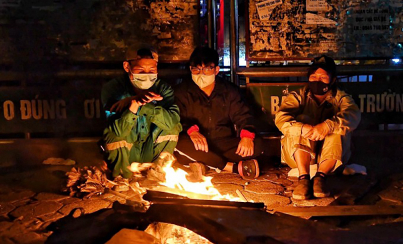 Miền Bắc ngày nắng ấm, đêm rét cóng; Nam Bộ mưa về đêm -0