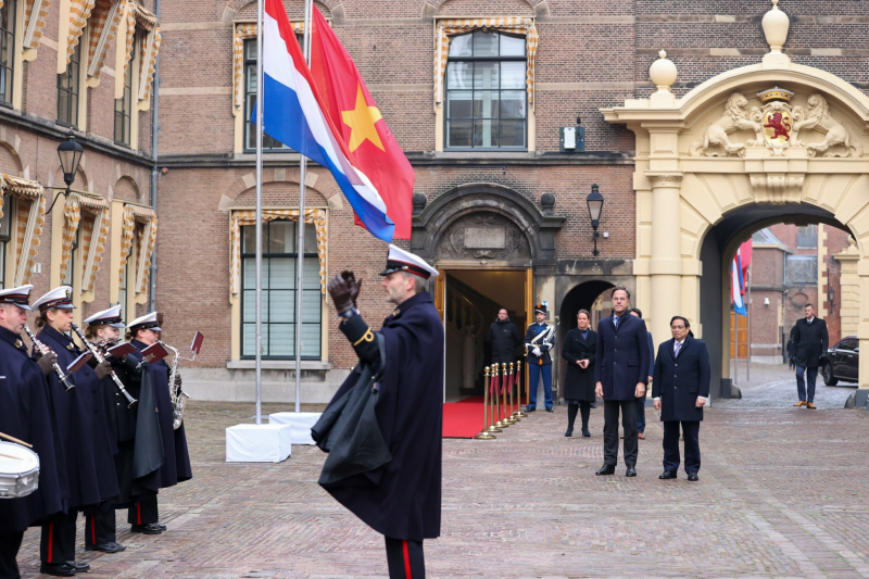 ễ đón chính thức Thủ tướng Phạm Minh Chính tại Hà Lan -0