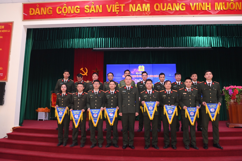 Sân chơi bổ ích, trau dồi kỹ năng đấu tranh với tội phạm trên không gian mạng  -2