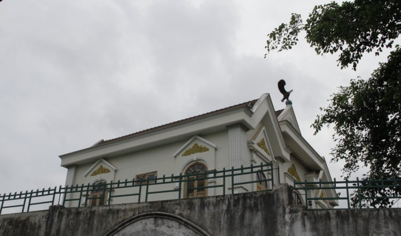 Đập công trình xây dựng trái phép, sao chỉ “chọn dân”? -0