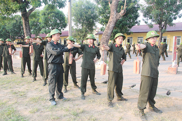 “Vượt nắng thắng mưa, say sưa luyện tập” -0