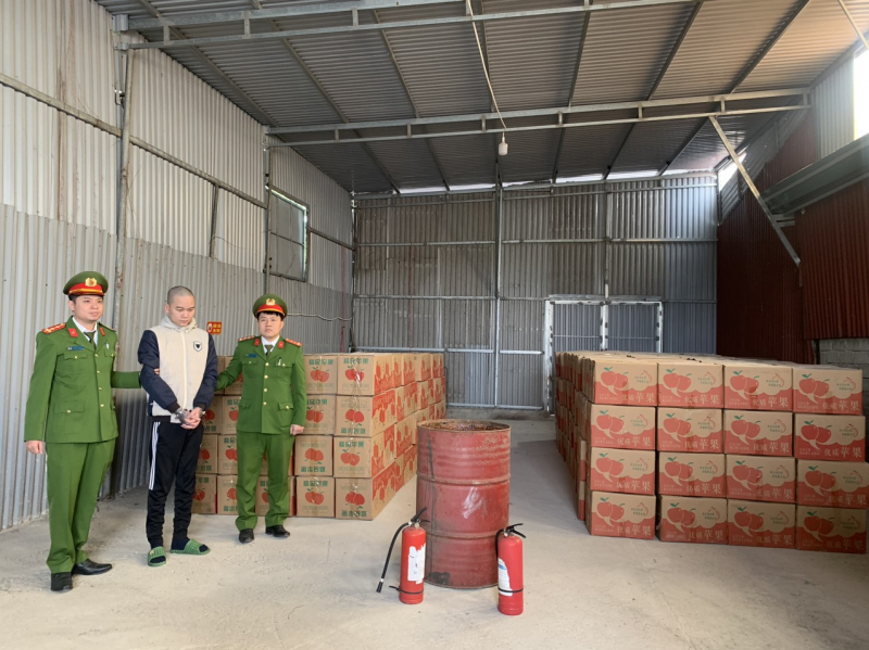 Ẩn họa khôn lường từ pháo lậu -0