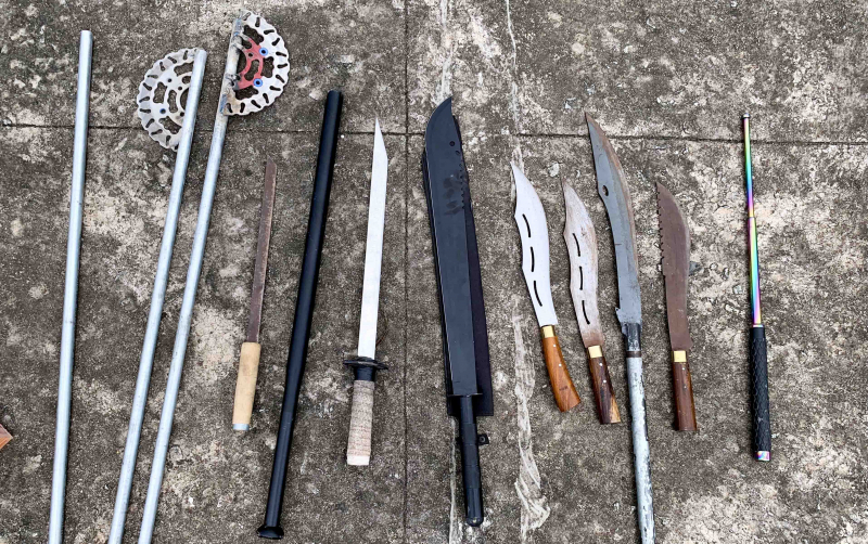 30 thanh thiếu mang hung khí tự chế đi giải quyết mâu thuẫn -0