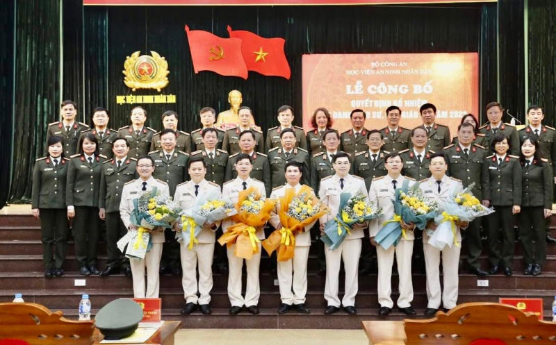 Học viện ANND vinh danh các nhà giáo được bổ nhiệm chức danh GS, PGS năm 2022 -0