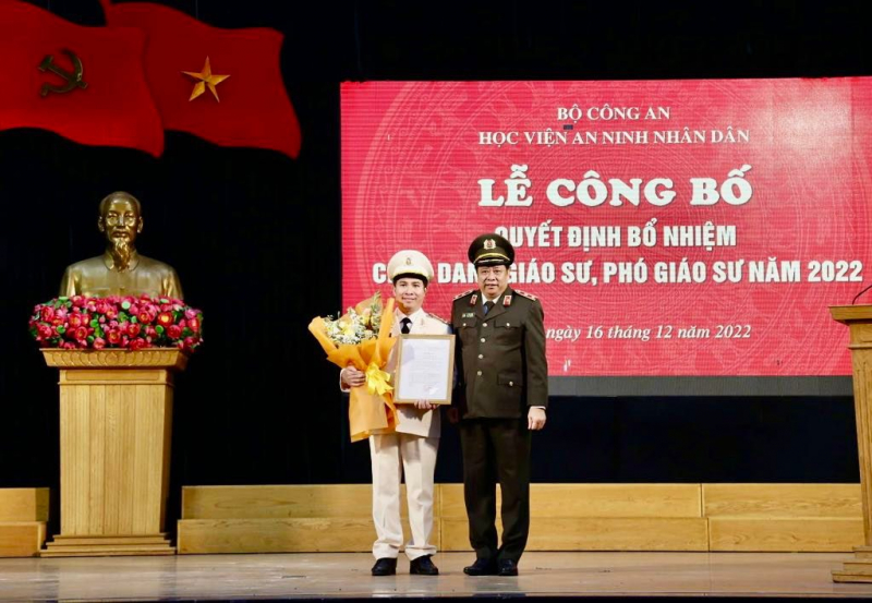Học viện ANND vinh danh các nhà giáo được bổ nhiệm chức danh GS, PGS năm 2022 -0