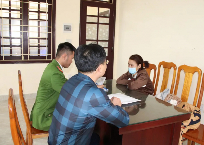 Bắt ba đối tượng cùng hơn 2.500 viên ma tuý chuẩn bị cho “tiệc Noel”  -0