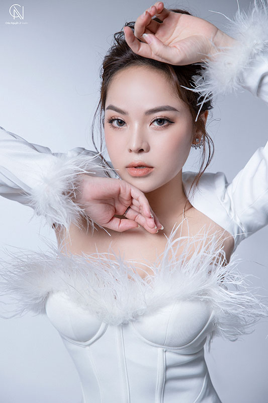 Sao mai Mai Diệu Ly: Lời tạ từ của một trái tim yêu -0