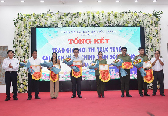 Chỉ số hài lòng phục vụ hành chính của Công an Sóc Trăng đạt 100% -0