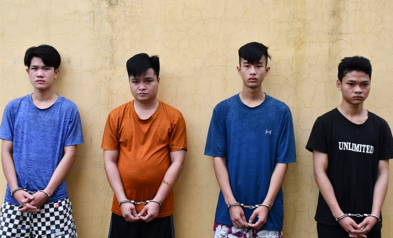 nhựt, trương, nhân, lân tại cơ quan điều tra ( từ trái qua). ảnh hồ sương.jpg -0