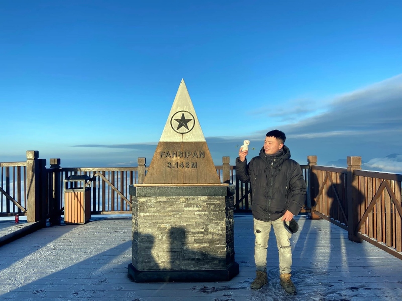 Fansipan mountain covered with frost -6