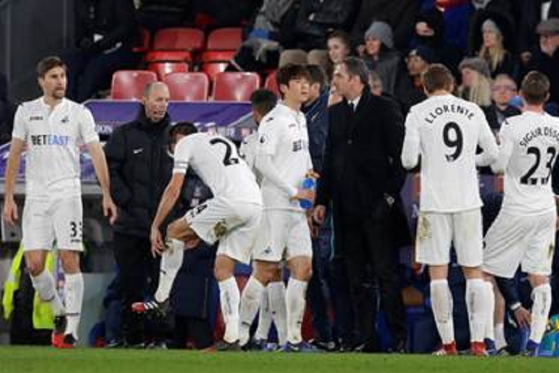 Công nghệ thiết bị đeo thay đổi bóng đá -0