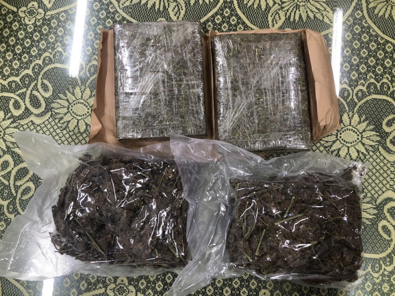 Mua 4kg cần sa bán cho con nghiện để kiếm lời -0