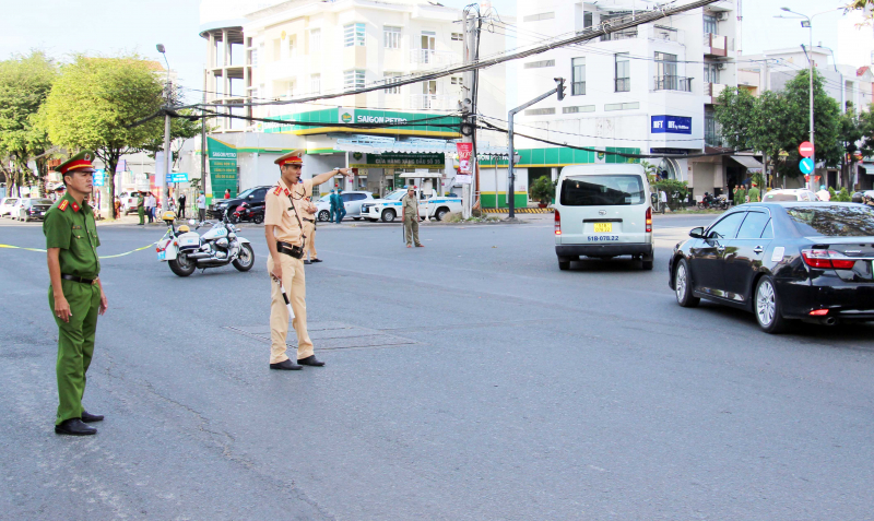 Cần Thơ thực tập phương án chữa cháy và cứu nạn cứu hộ tại Trung tâm thương mại Vincom Plaza -0