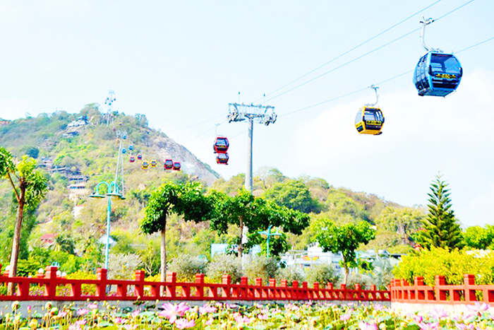 Đến Khu du lịch Cáp treo núi Sam tận hưởng hương Xuân -2