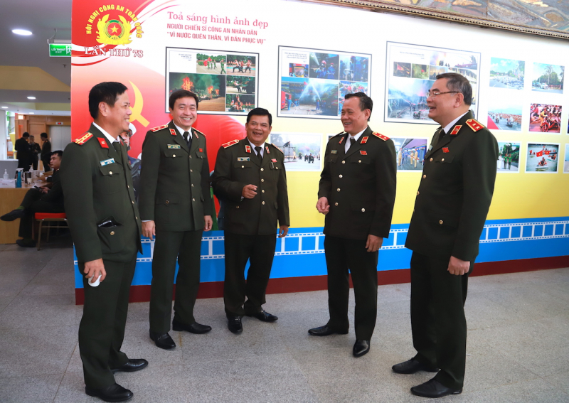 Thực hiện đồng bộ các biện pháp kéo giảm tội phạm, vì bình yên và hạnh phúc của Nhân dân -0