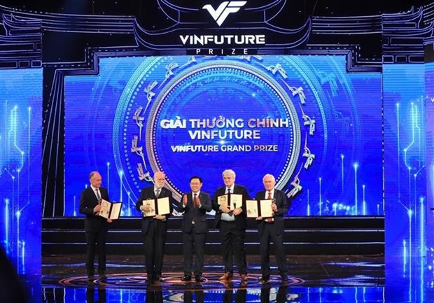 2022 VinFuture Prize honours nine innovators -0