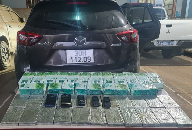 Đã bắt đối tượng vận chuyển ma tuý trái phép dùng súng chống trả Công an -0