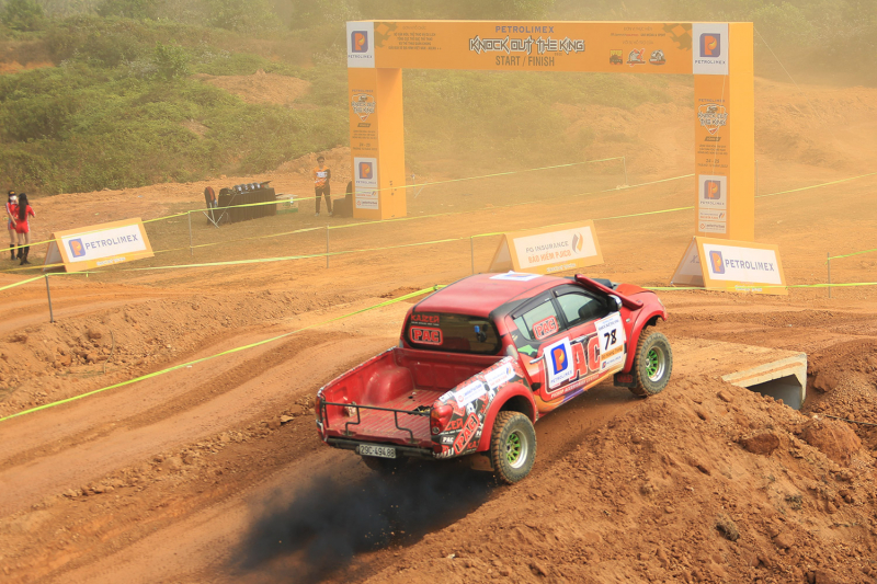 Khai mạc giải đua tốc độ offroad đối kháng Knock Out The King 2022 -0