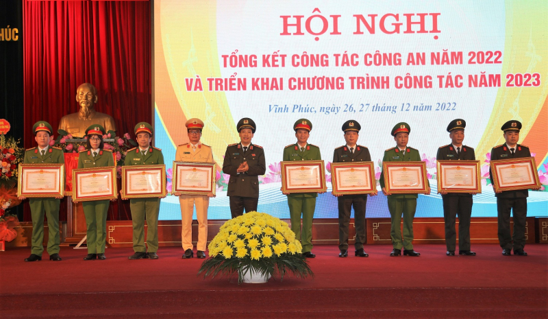 Tích cực trong công tác đảm bảo an ninh chính trị, trật tự an toàn xã hội -0