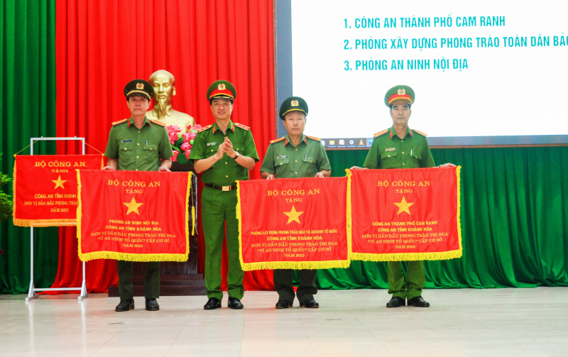 Thứ trưởng Nguyễn Duy Ngọc chỉ đạo công tác Công an năm 2023 tại Khánh Hòa -0