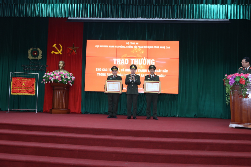 Bảo vệ chủ quyền, an ninh và lợi ích quốc gia trên không gian mạng -0