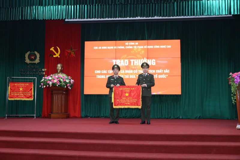 Bảo vệ chủ quyền, an ninh và lợi ích quốc gia trên không gian mạng -0