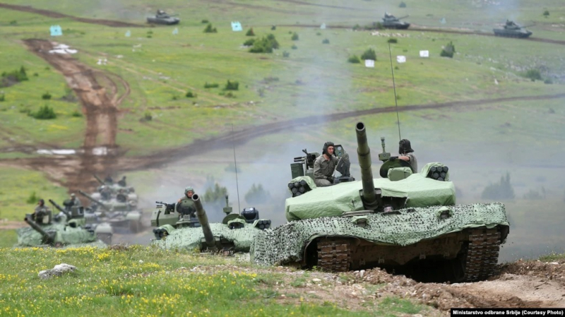 Căng thẳng ở Kosovo, Serbia lệnh quân đội sẵn sàng chiến đấu -0