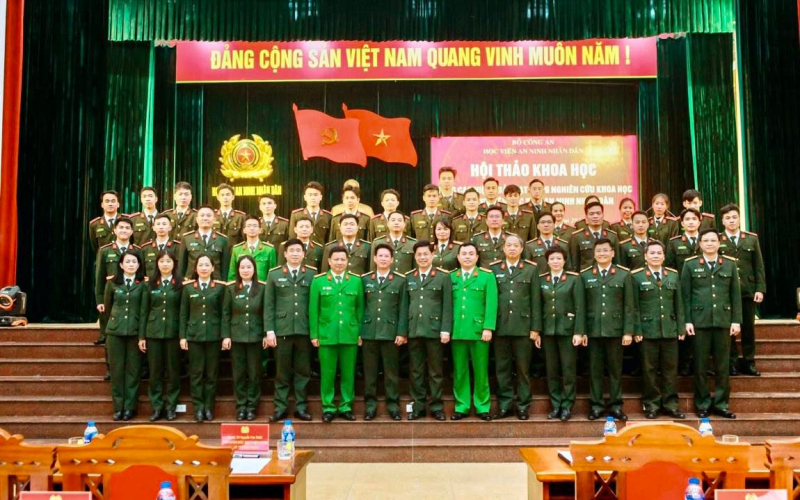 Phát triển sâu rộng phong trào sinh viên nghiên cứu khoa học trong CAND -0