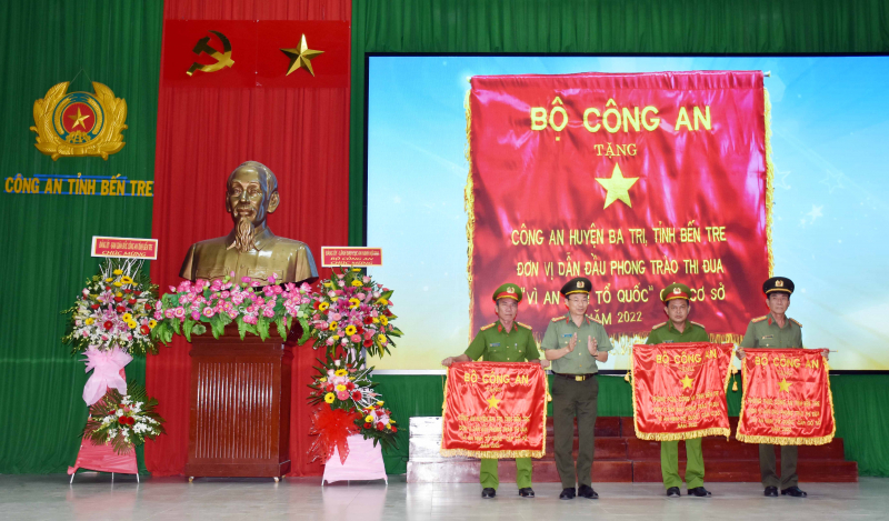 Công an Vĩnh Long, Đồng Tháp, Bến Tre triển khai công tác năm 2023 -0