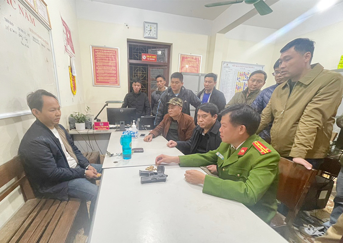 29 giờ truy lùng đối tượng buôn ma túy dùng súng chống trả Công an -0