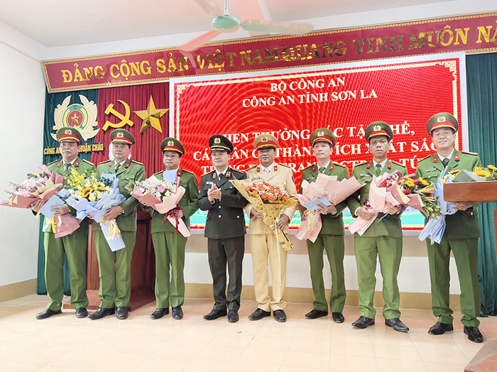 29 giờ truy lùng đối tượng buôn ma túy dùng súng chống trả Công an -0