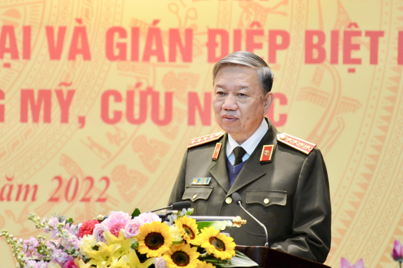 Những tấm gương hy sinh cao cả cùng những chiến công của cha anh đã góp phần tô thắm truyền thống CAND -0