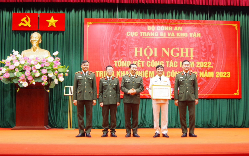 Chủ động trang bị, kho vận đáp ứng yêu cầu công tác, chiến đấu, xây dựng lực lượng CAND  -0