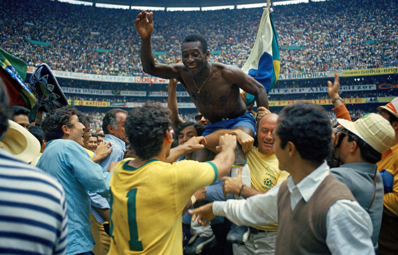 Huyền thoại bóng đá Pele qua đời -0