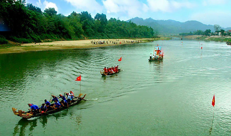 Chuyến đò trên sông Ngàn Phố - Báo Công an Nhân dân điện tử