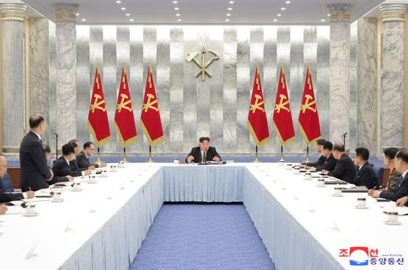 Gọi Hàn Quốc là kẻ thù, Triều Tiên không ngại khoe định hương quốc phòng mới -0