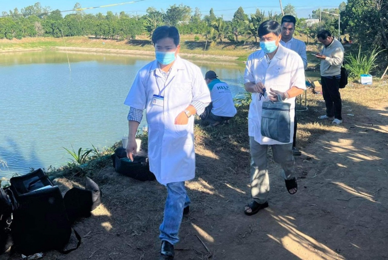 3 ngày giải cứu bé trai bị lọt vào lòng cọc bê tông tại công trình cầu Rọc Sen ở Đồng Tháp -0