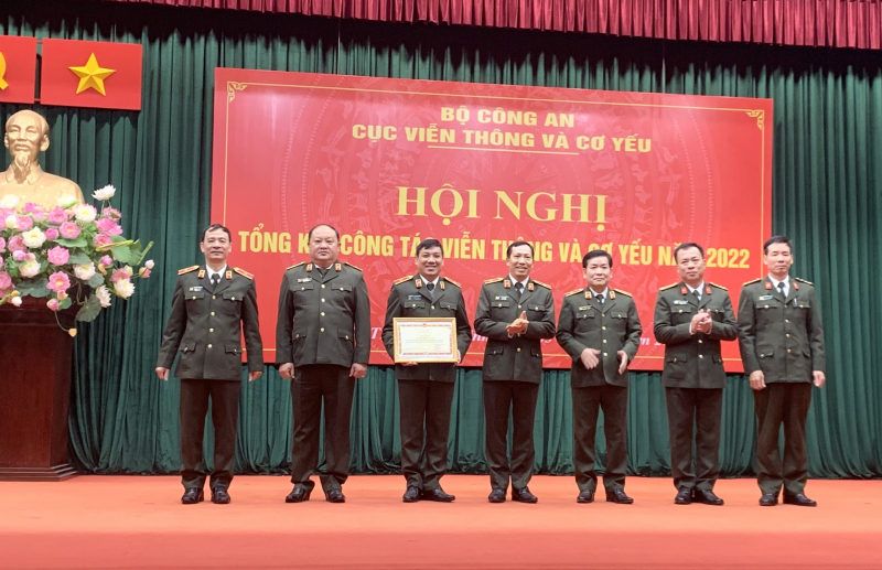 Nỗ lực hoàn thành mục tiêu đưa lực lượng Viễn thông và Cơ yếu CAND tiến lên hiện đại vào năm 2025 -0