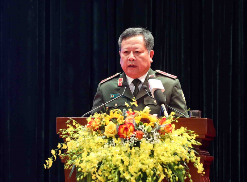 Cục Quản lý xuất nhập cảnh chủ trì, phối hợp với các đơn vị liên quan, phổ biến các quy định của Nghị định 93 -0