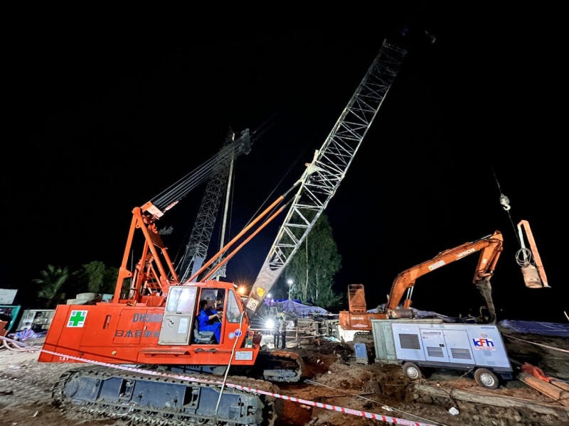 Làm việc xuyên đêm rút ngắn thời gian nhổ cọc giải cứu cháu bé 10 tuổi ở Đồng Tháp -0