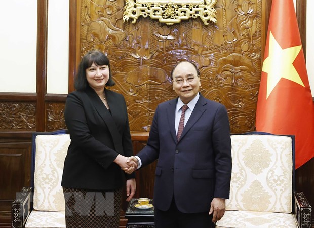 Chủ tịch nước Nguyễn Xuân Phúc tiếp Đại sứ Romania Cristina Romila -0