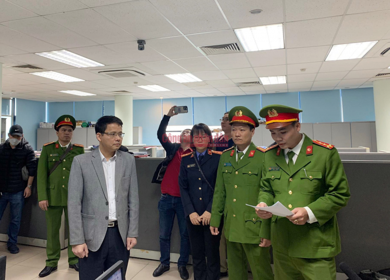 Bắt Quyền Trưởng phòng, Phó Phòng, khám xét Phòng Kiểm định xe cơ giới, Cục Đăng kiểm Việt Nam -0