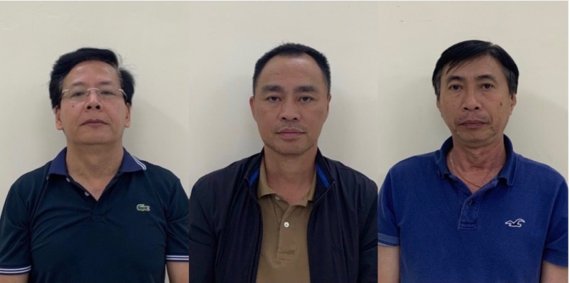 Bắt quyền trưởng phòng kiểm định xe cơ giới và hai thuộc cấp nhận hối lộ -0